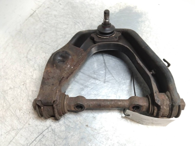 Recambio de brazo suspension superior delantero izquierdo para nissan terrano/terrano.ii (r20) 3.0 td cat referencia OEM IAM   