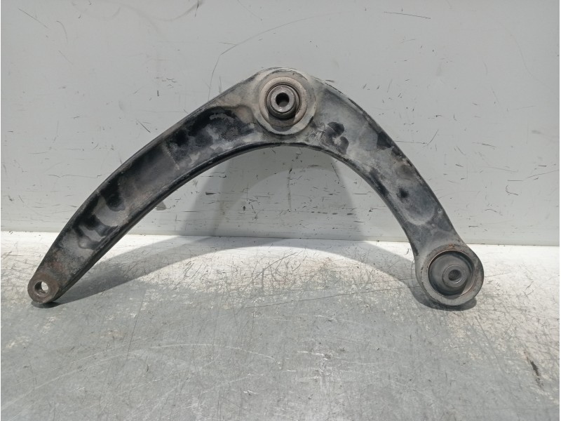 Recambio de brazo suspension inferior delantero derecho para peugeot 307 break/sw (s2) sw pack referencia OEM IAM 557451D  