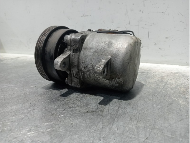 Recambio de compresor aire acondicionado para bmw serie 3 berlina (e36) 318i referencia OEM IAM 64528390228 8390646 