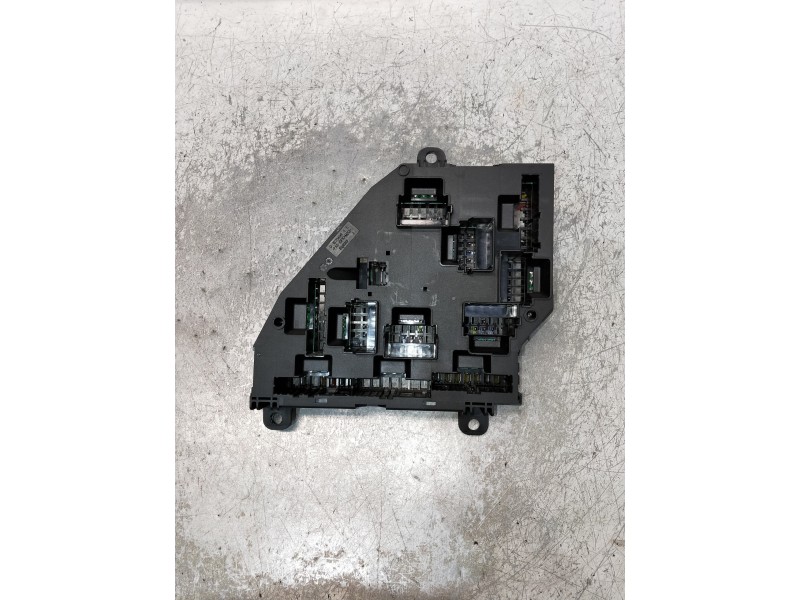 Recambio de caja reles / fusibles para bmw x3 (f25) xdrive 20d referencia OEM IAM 921086003  