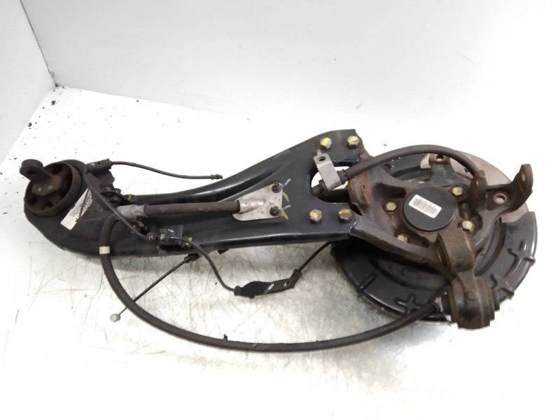 Recambio de mangueta trasera derecha para hyundai ix35 1.7 crdi cat referencia OEM IAM   