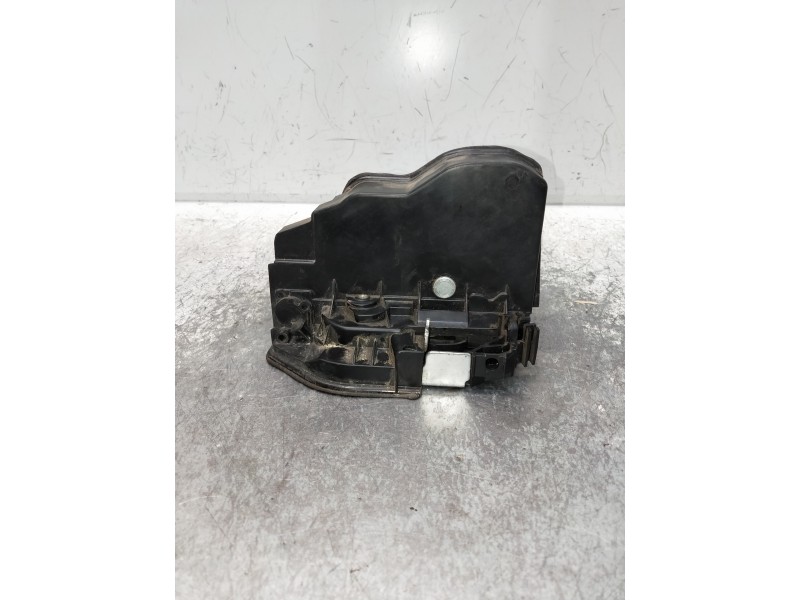 Recambio de motor cierre centralizado delantero derecho para bmw x3 (f25) xdrive 20d referencia OEM IAM 7229458  5P
