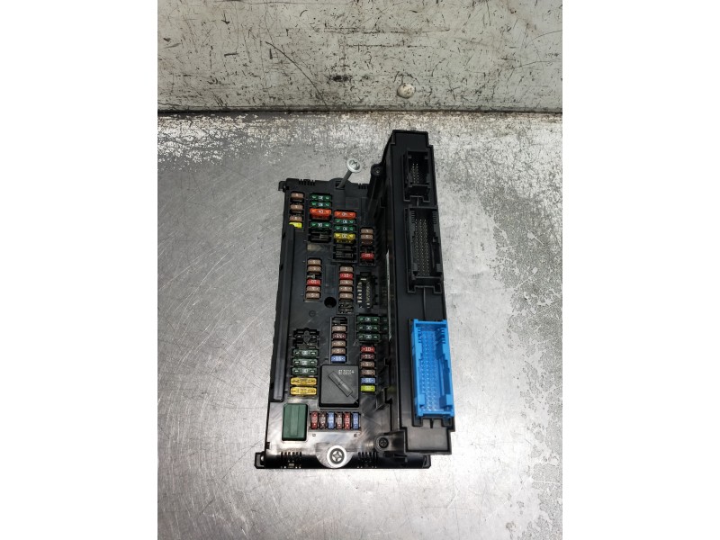 Recambio de caja reles / fusibles para bmw x3 (f25) xdrive 20d referencia OEM IAM   