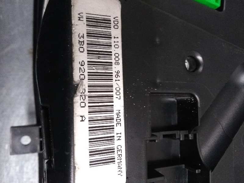Recambio de cuadro instrumentos para volkswagen passat berlina (3b2) 1.9 tdi referencia OEM IAM 3B0920820A 110008961007  Recambio de cuadro instrumentos para volkswagen passat berlina (3b2) 1.9 tdi referencia OEM IAM 3B0920820A 110008961007