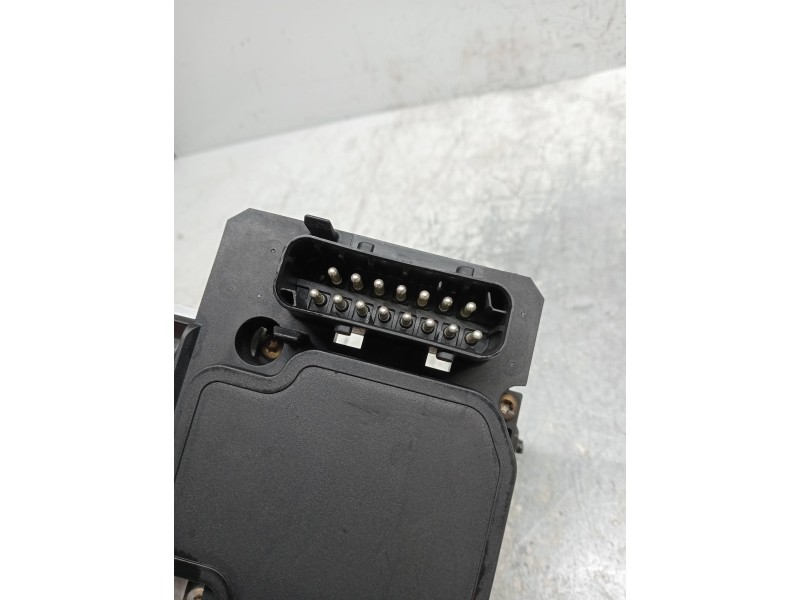 Recambio de abs para audi a4 berlina (b5) 1.9 tdi referencia OEM IAM 0265202401 8E0614111T 