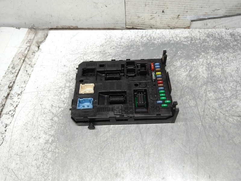 Recambio de caja reles / fusibles para citroen c4 berlina cool referencia OEM IAM 966405918002 BSI04EVK0500 