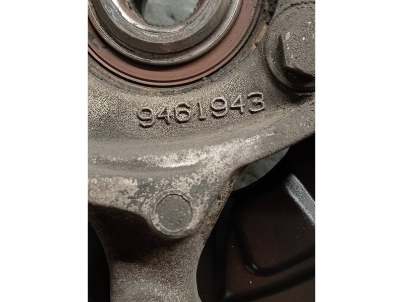 Recambio de mangueta delantera izquierda para volvo s60 berlina 2.4 d referencia OEM IAM 9461943  