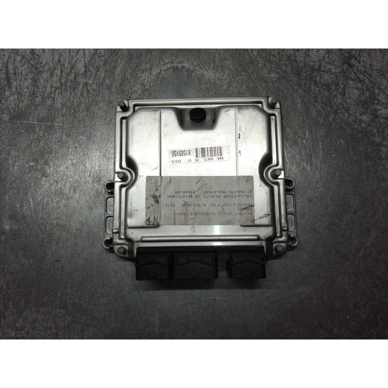 Recambio de centralita motor uce para peugeot 406 berlina (s1/s2) srdt referencia OEM IAM 0281010627 9642301880 EDC15C2 77