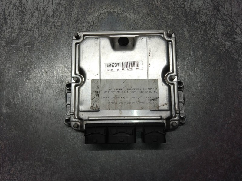 Recambio de centralita motor uce para peugeot 406 berlina (s1/s2) srdt referencia OEM IAM 0281010627 9642301880 EDC15C2 77