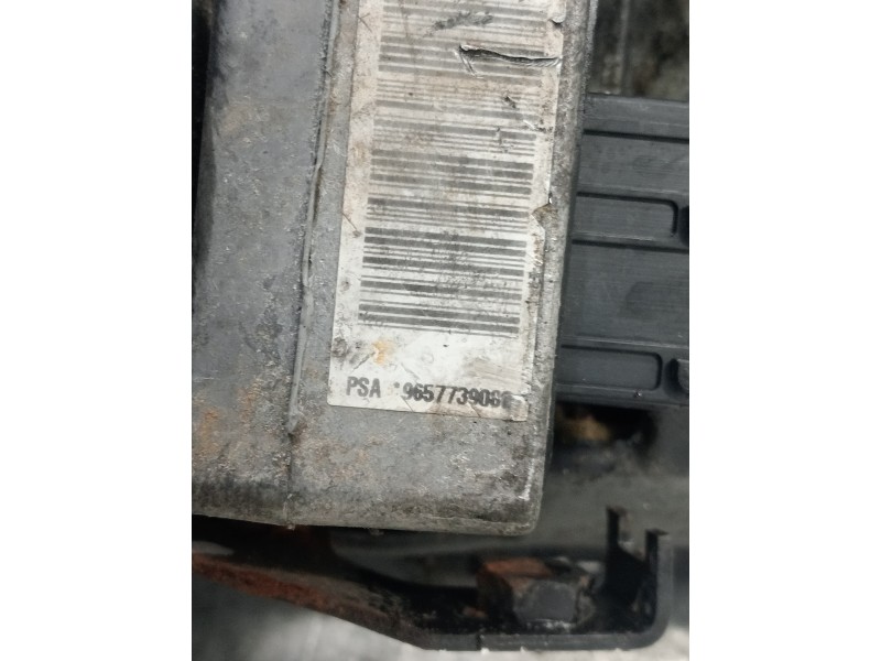 Recambio de bomba direccion para citroen c5 berlina exclusive referencia OEM IAM 9657739080 A5094686J 