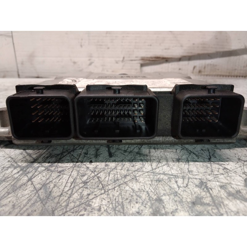 Recambio de centralita motor uce para peugeot 406 berlina (s1/s2) srdt referencia OEM IAM 0281010627 9642301880 EDC15C2 77