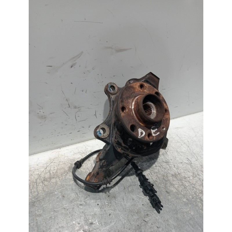 Recambio de mangueta delantera derecha para opel corsa c club referencia OEM IAM 9156141  