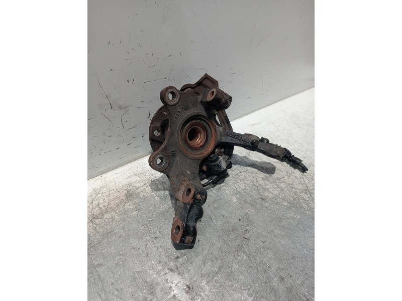 Recambio de mangueta delantera izquierda para opel corsa c club referencia OEM IAM 9156140  