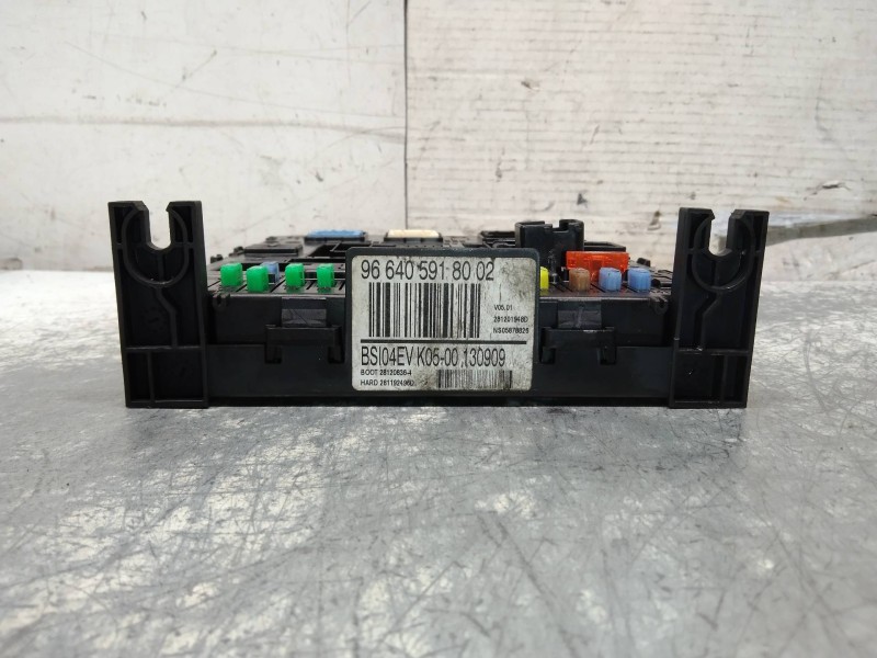 Recambio de caja reles / fusibles para citroen c4 berlina cool referencia OEM IAM 966405918002 BSI04EVK0500 