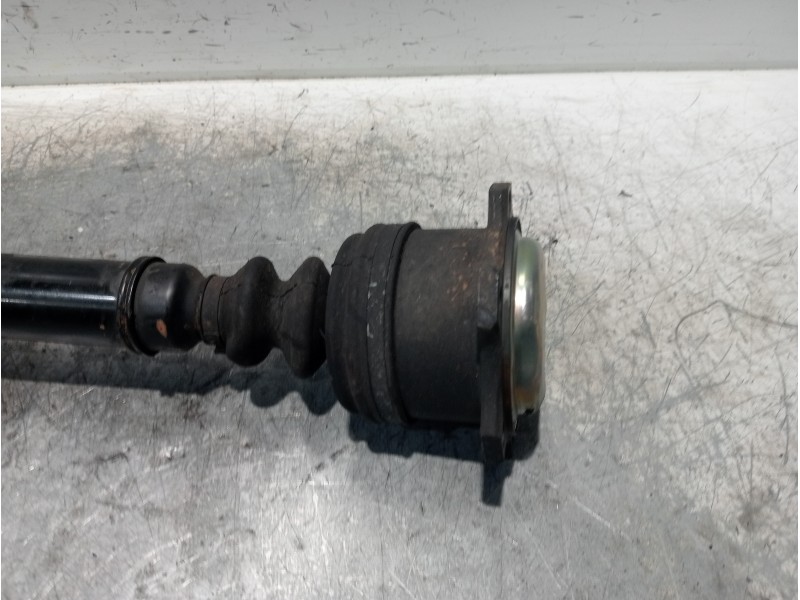 Recambio de transmision delantera izquierda para volkswagen passat variant (3b6) v6 tdi executive referencia OEM IAM 8D0407272AK