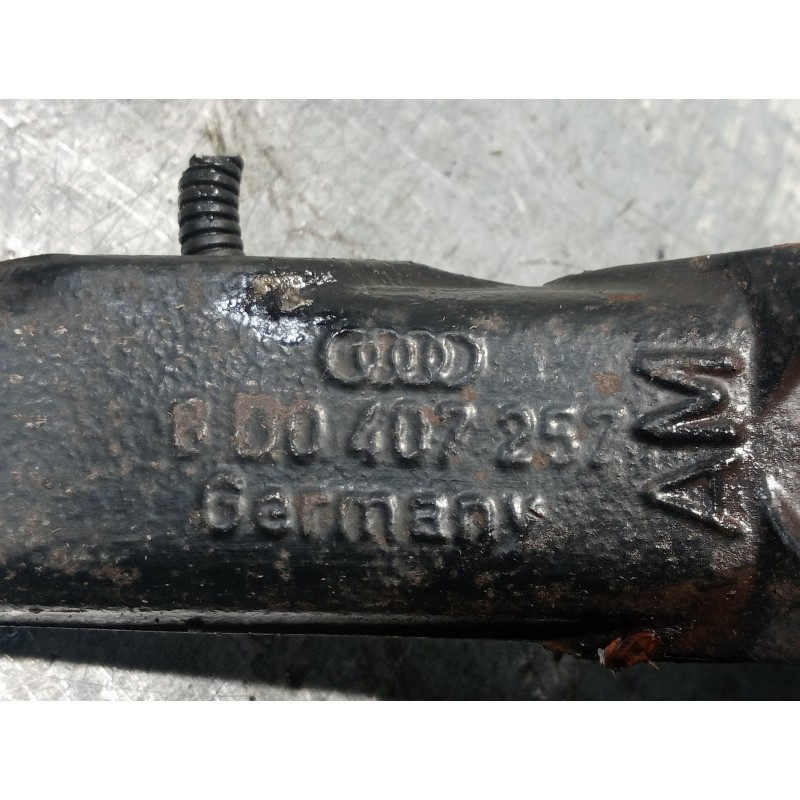 Recambio de mangueta delantera izquierda para volkswagen passat variant (3b6) v6 tdi executive referencia OEM IAM 8D0407257  