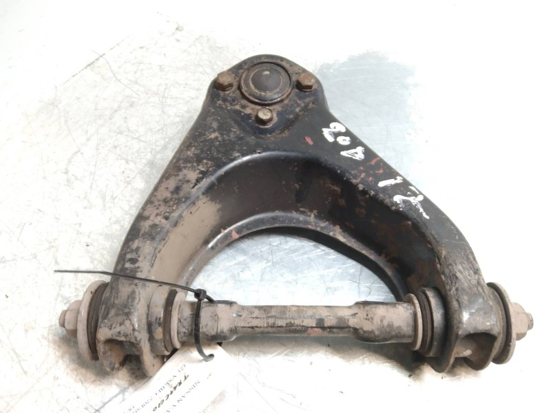 Recambio de brazo suspension superior delantero izquierdo para nissan vanette (c 220) referencia OEM IAM   