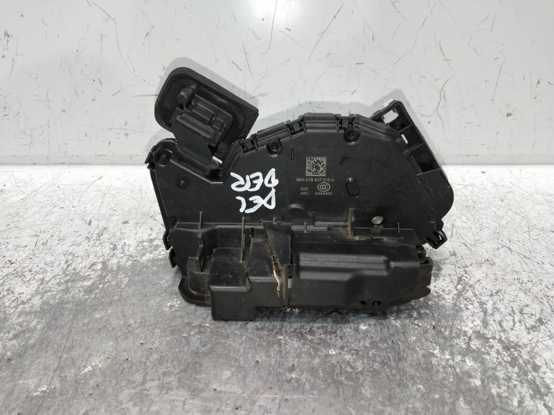 Recambio de motor cierre centralizado delantero derecho para seat arona xcellence referencia OEM IAM B6A5TB837016A  5P