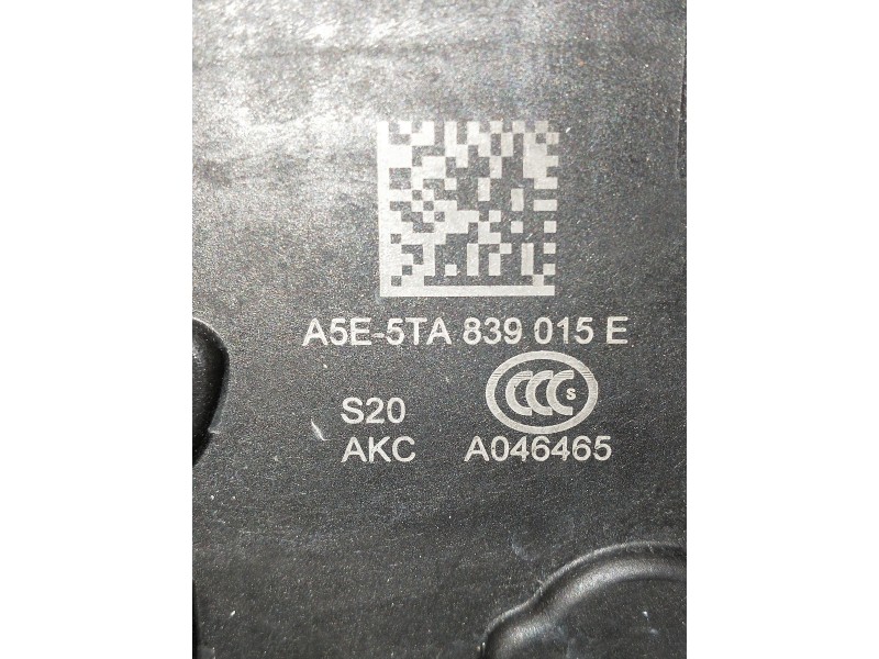 Recambio de motor cierre centralizado trasero izquierdo para seat arona xcellence referencia OEM IAM A5E5TA839015E  5P