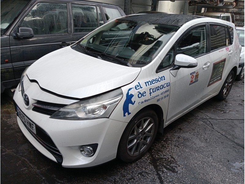 toyota verso del año 2014
