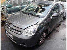 toyota corolla verso (r1) del año 2004