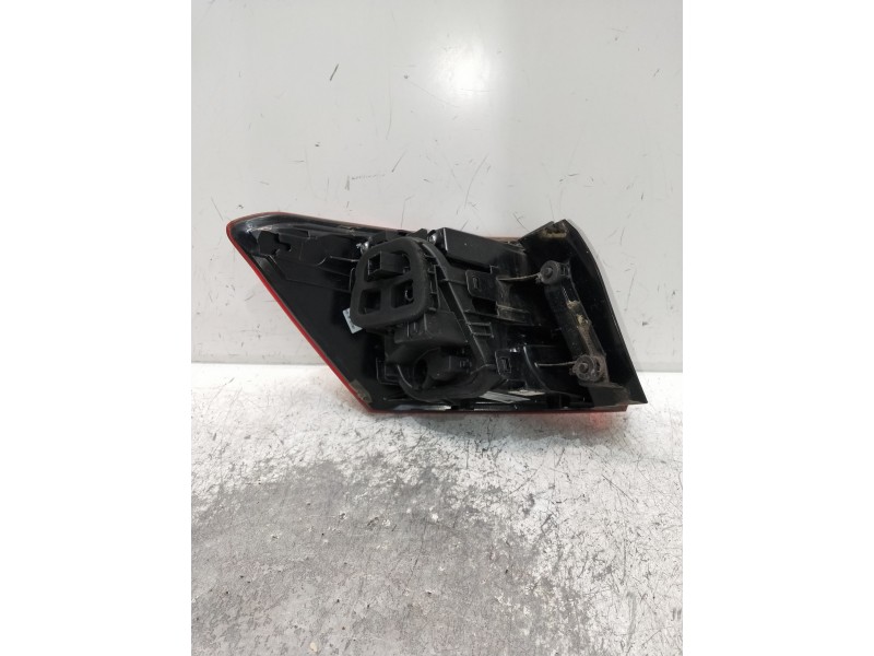 Recambio de piloto trasero derecho para seat arona xcellence referencia OEM IAM 6F9945096B  