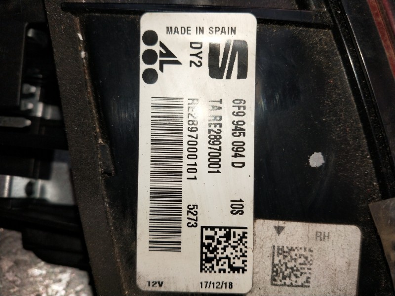 Recambio de piloto trasero derecho interior para seat arona xcellence referencia OEM IAM 6F9945094D  