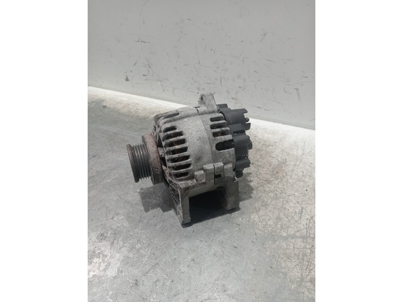 Recambio de alternador para renault megane ii coupe/cabrio luxe dynamique referencia OEM IAM 8200100907 2542664E 