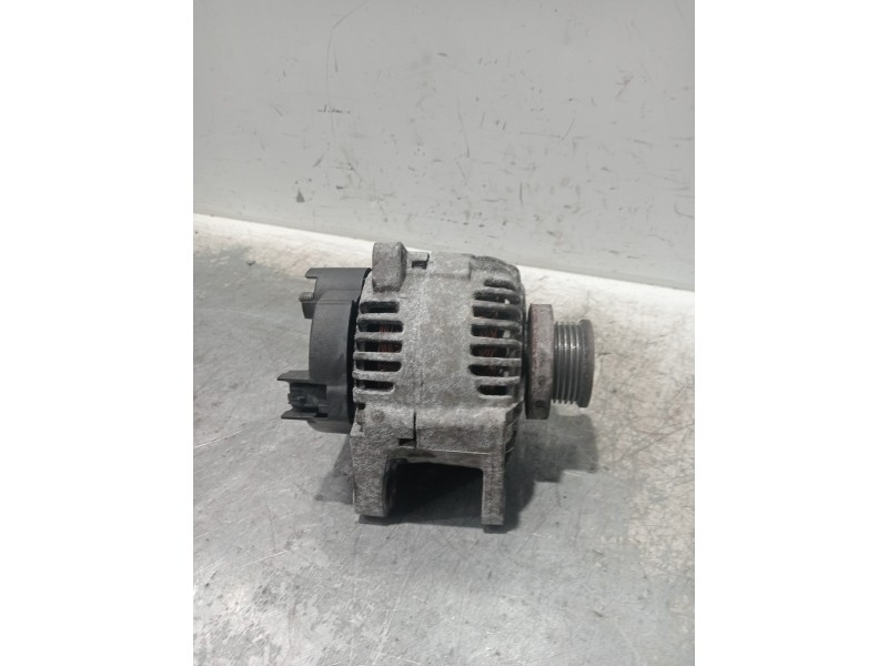 Recambio de alternador para renault megane ii coupe/cabrio luxe dynamique referencia OEM IAM 8200100907 2542664E 