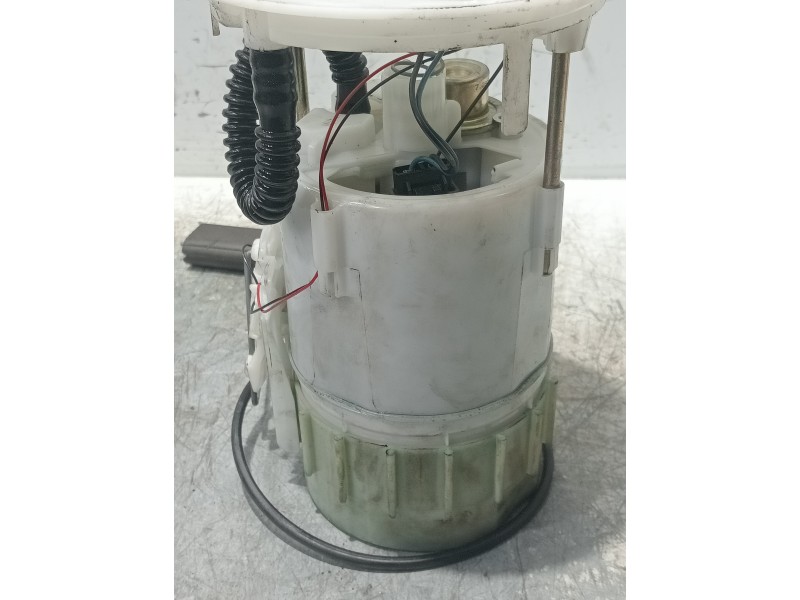 Recambio de bomba combustible para renault megane ii coupe/cabrio luxe dynamique referencia OEM IAM   