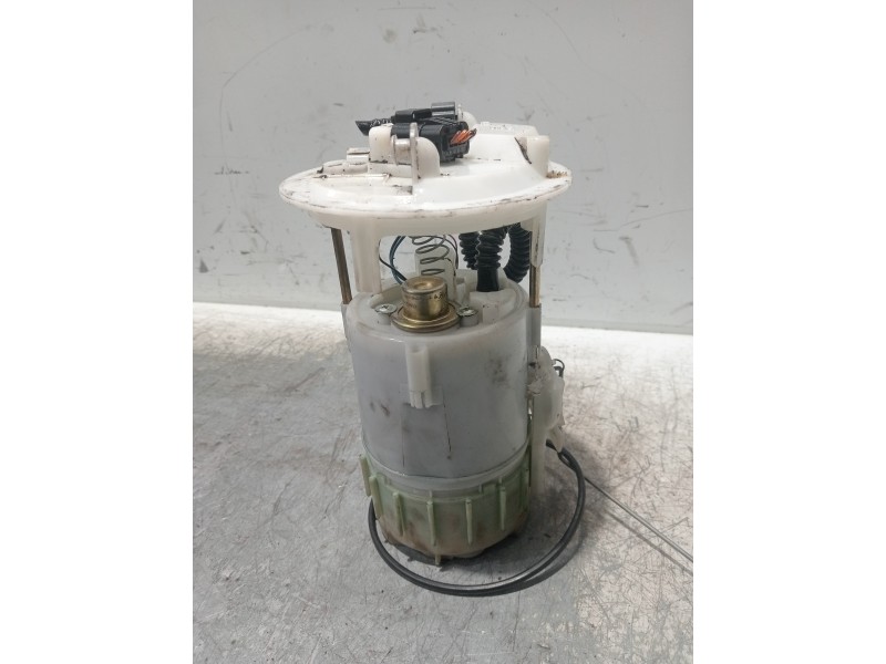 Recambio de bomba combustible para renault megane ii coupe/cabrio luxe dynamique referencia OEM IAM   