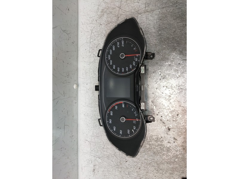 Recambio de cuadro instrumentos para seat arona xcellence referencia OEM IAM 6F0920740A  
