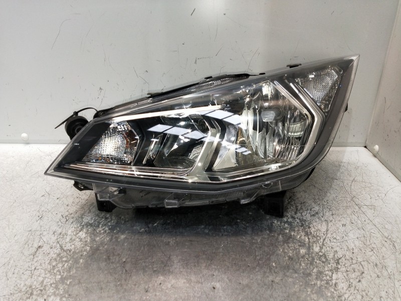 Recambio de faro izquierdo para seat arona xcellence referencia OEM IAM 90120768 6F1941005B VER FOTOS