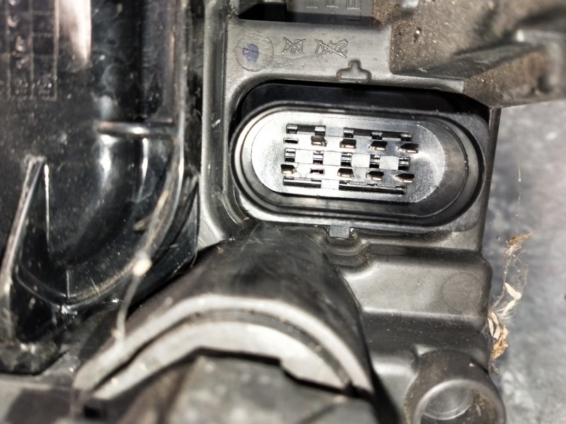 Recambio de faro izquierdo para seat arona xcellence referencia OEM IAM 90120768 6F1941005B VER FOTOS