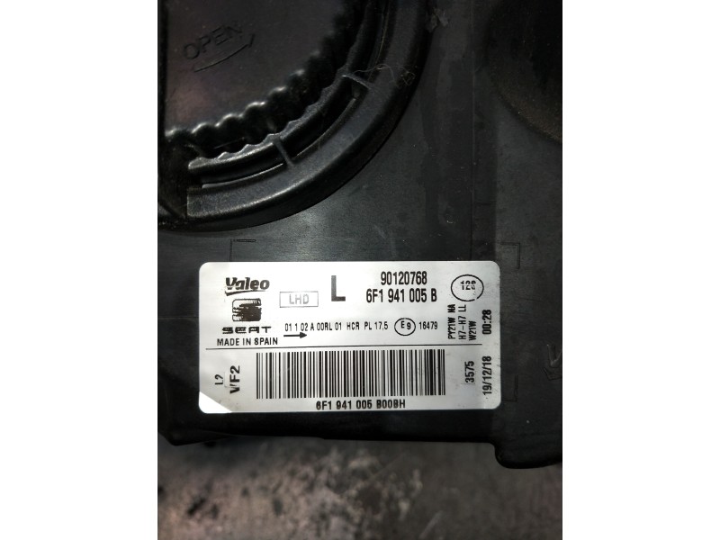 Recambio de faro izquierdo para seat arona xcellence referencia OEM IAM 90120768 6F1941005B VER FOTOS