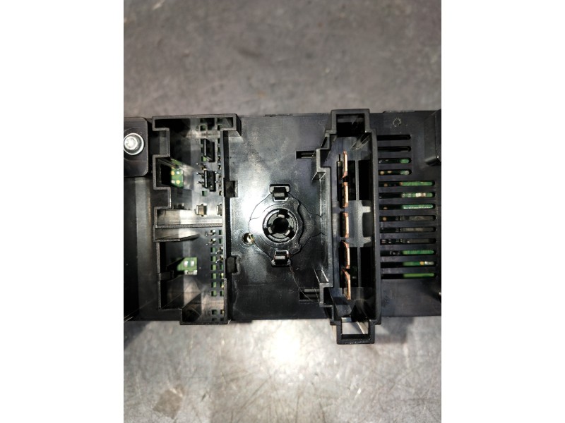 Recambio de mando calefaccion / aire acondicionado para seat arona xcellence referencia OEM IAM 6F1820045D  