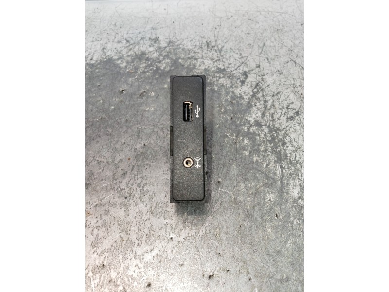 Recambio de mando multifuncion para seat arona xcellence referencia OEM IAM 575035222A  