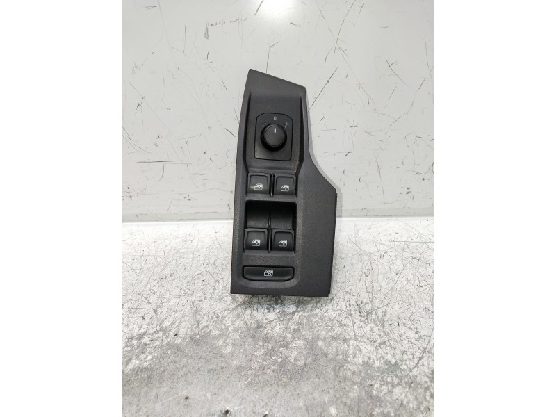 Recambio de mando elevalunas delantero izquierdo para seat arona xcellence referencia OEM IAM 5G0959857F  5P