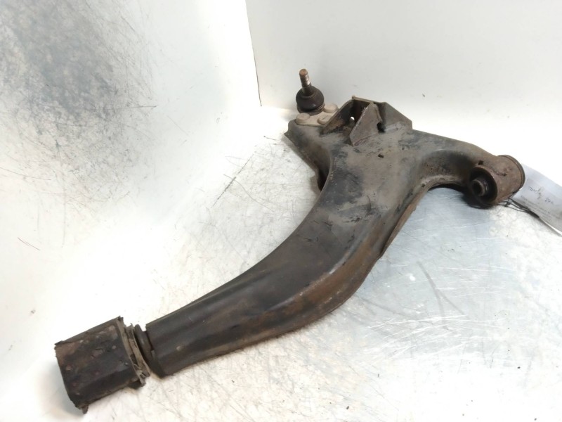 Recambio de brazo suspension inferior delantero izquierdo para nissan vanette cargo vanette cargo combi - 5 referencia OEM IAM  