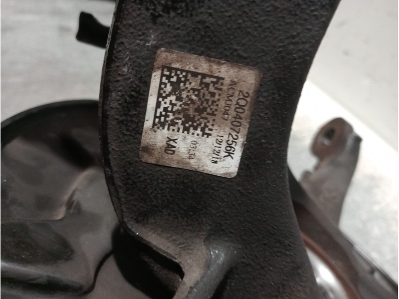 Recambio de mangueta delantera derecha para seat arona xcellence referencia OEM IAM 2Q0256K 2Q0615312 2Q0407256K