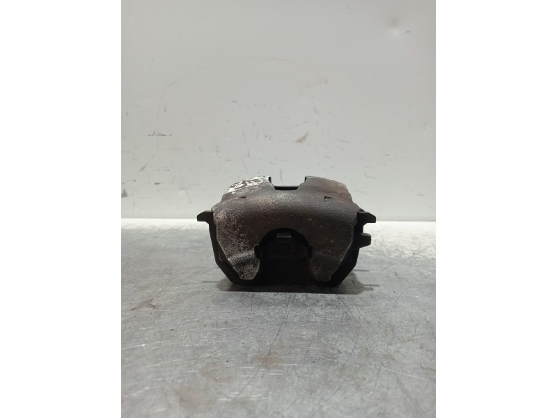 Recambio de pinza freno delantera derecha para seat arona xcellence referencia OEM IAM VCF117  
