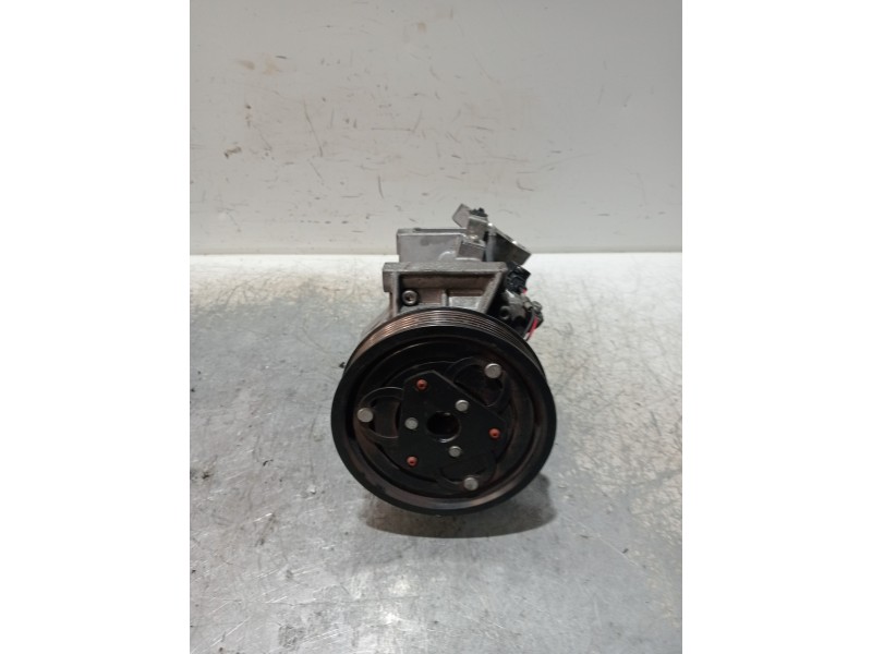 Recambio de compresor aire acondicionado para renault fluence expression referencia OEM IAM 8201025121 A42011A8402000 
