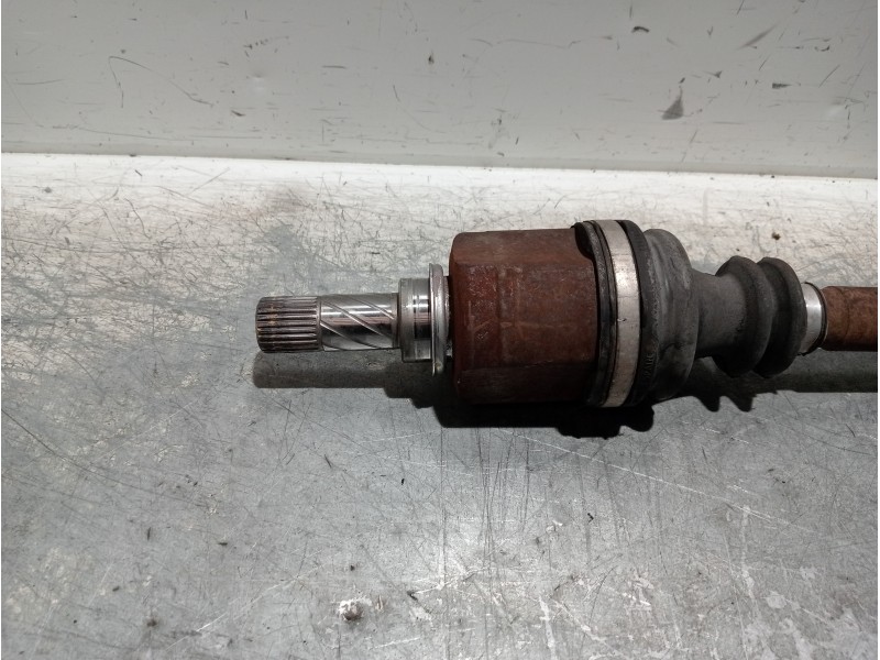 Recambio de transmision delantera izquierda para renault megane ii berlina 5p business referencia OEM IAM 820013 EBJ95BT62 