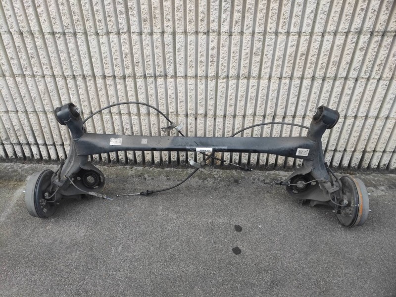 Recambio de puente trasero para opel karl edition referencia OEM IAM 95374372 689315117 601211135