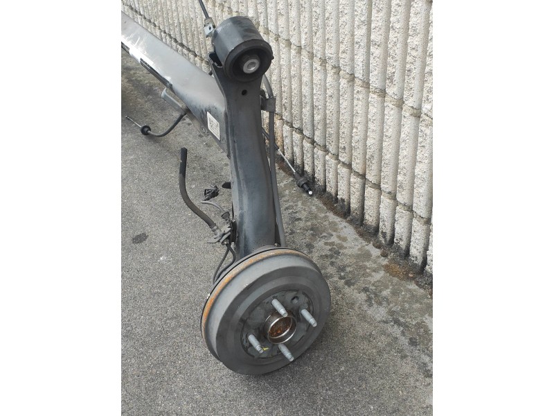 Recambio de puente trasero para opel karl edition referencia OEM IAM 95374372 689315117 601211135