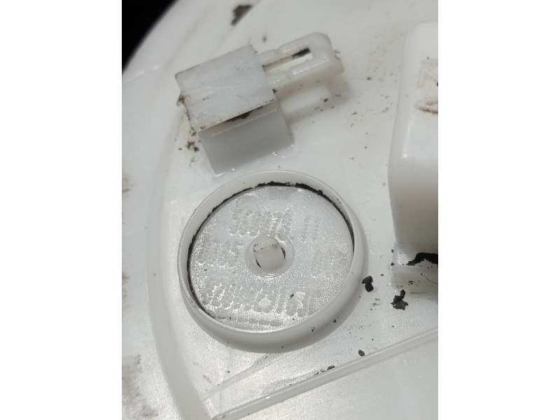 Recambio de bomba combustible para renault megane ii coupe/cabrio luxe dynamique referencia OEM IAM 8200029163C 56007811 