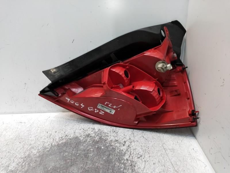 Recambio de piloto trasero izquierdo para renault megane ii berlina 5p authentique referencia OEM IAM 8200413214 89038181 