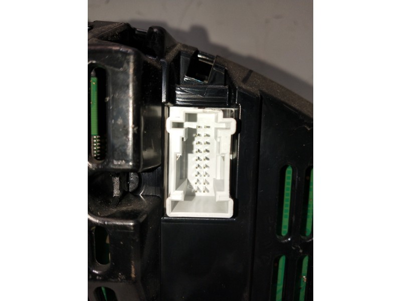 Recambio de cuadro instrumentos para mercedes clase c (w204) berlina c 200 cdi blueefficiency (204.001) referencia OEM IAM A2049