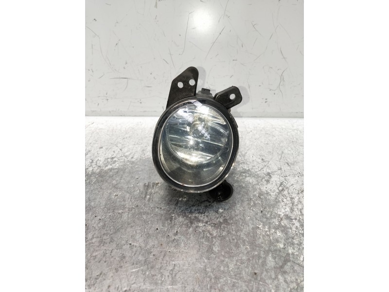 Recambio de faro antiniebla derecho para mercedes clase c (w204) berlina c 200 cdi blueefficiency (204.001) referencia OEM IAM  