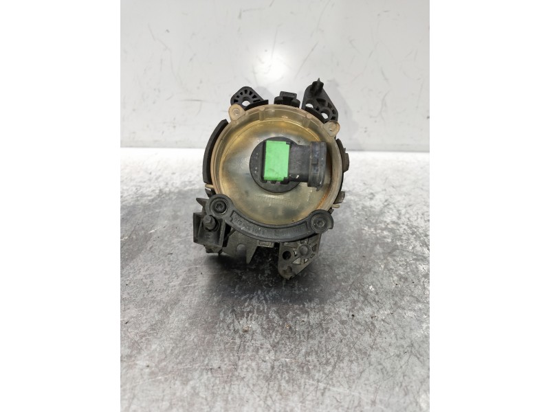 Recambio de faro antiniebla derecho para mercedes clase c (w204) berlina c 200 cdi blueefficiency (204.001) referencia OEM IAM  